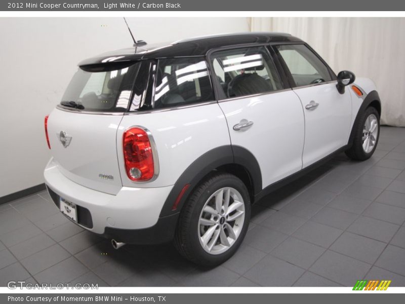 Light White / Carbon Black 2012 Mini Cooper Countryman