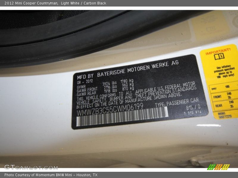 Light White / Carbon Black 2012 Mini Cooper Countryman