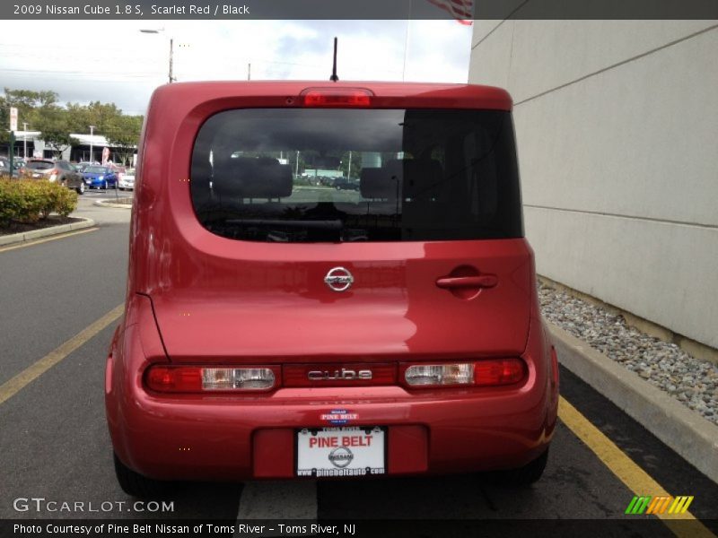 Scarlet Red / Black 2009 Nissan Cube 1.8 S