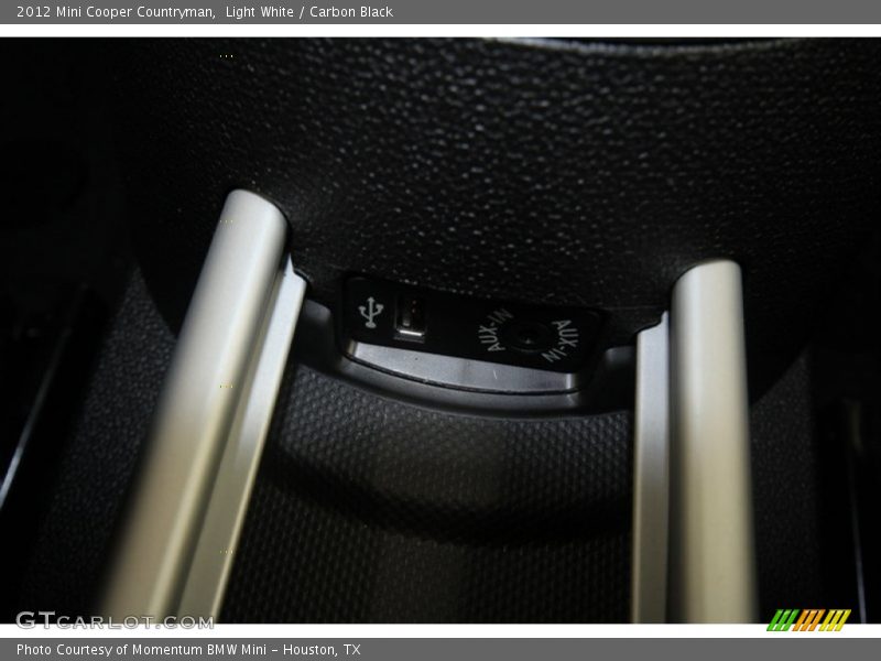 Light White / Carbon Black 2012 Mini Cooper Countryman