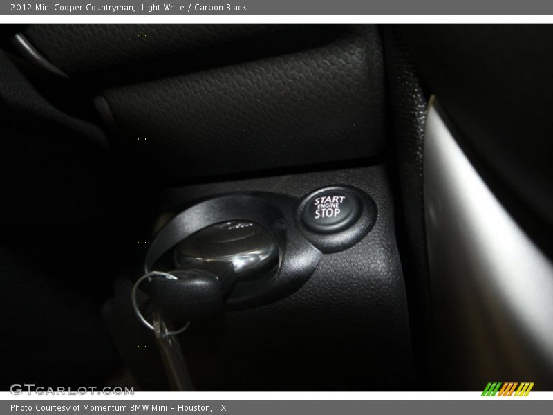 Light White / Carbon Black 2012 Mini Cooper Countryman
