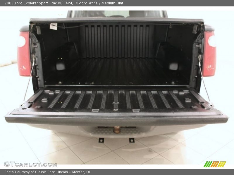 Oxford White / Medium Flint 2003 Ford Explorer Sport Trac XLT 4x4