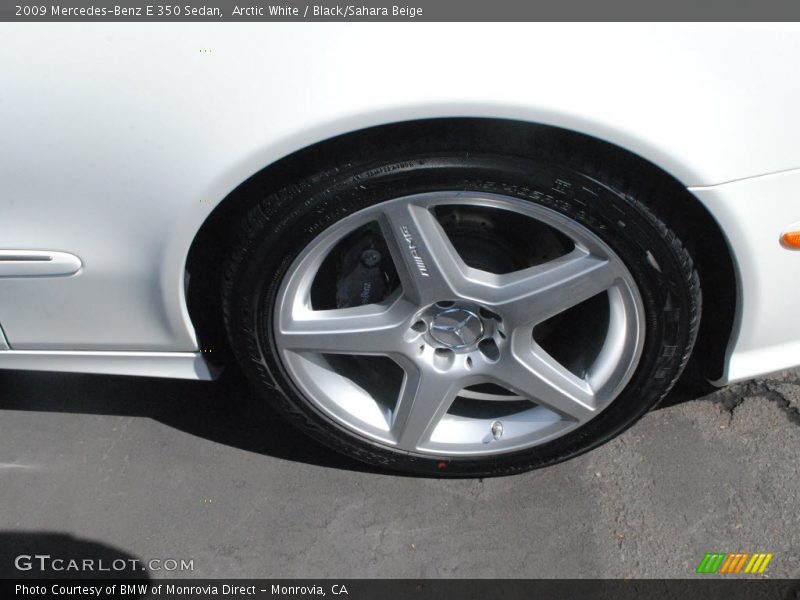 Arctic White / Black/Sahara Beige 2009 Mercedes-Benz E 350 Sedan