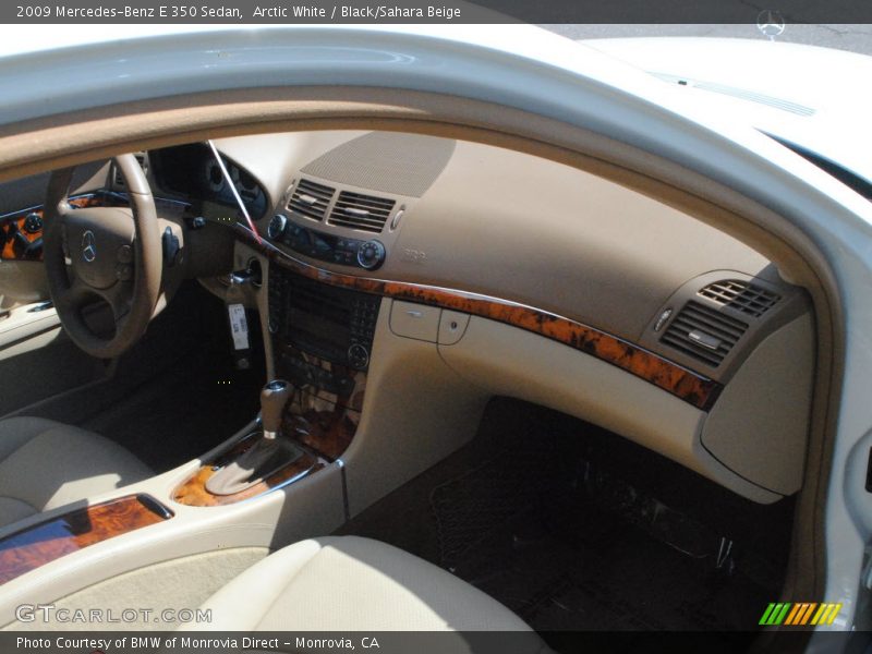Arctic White / Black/Sahara Beige 2009 Mercedes-Benz E 350 Sedan