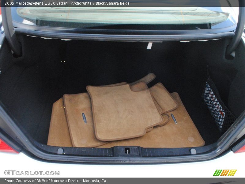 Arctic White / Black/Sahara Beige 2009 Mercedes-Benz E 350 Sedan