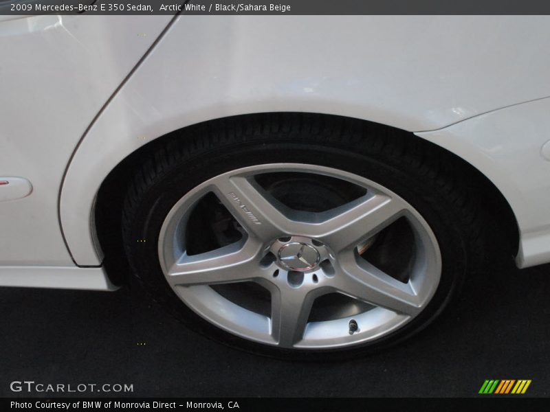 Arctic White / Black/Sahara Beige 2009 Mercedes-Benz E 350 Sedan