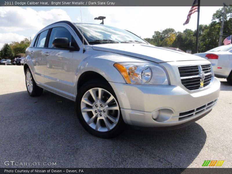 Bright Silver Metallic / Dark Slate Gray 2011 Dodge Caliber Heat