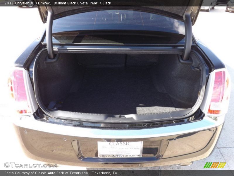 Brilliant Black Crystal Pearl / Black 2011 Chrysler 300 Limited