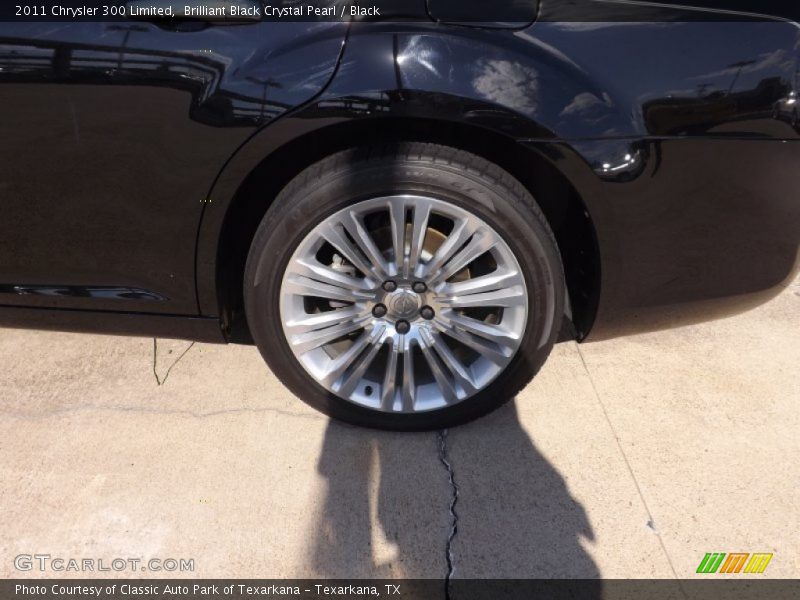 Brilliant Black Crystal Pearl / Black 2011 Chrysler 300 Limited
