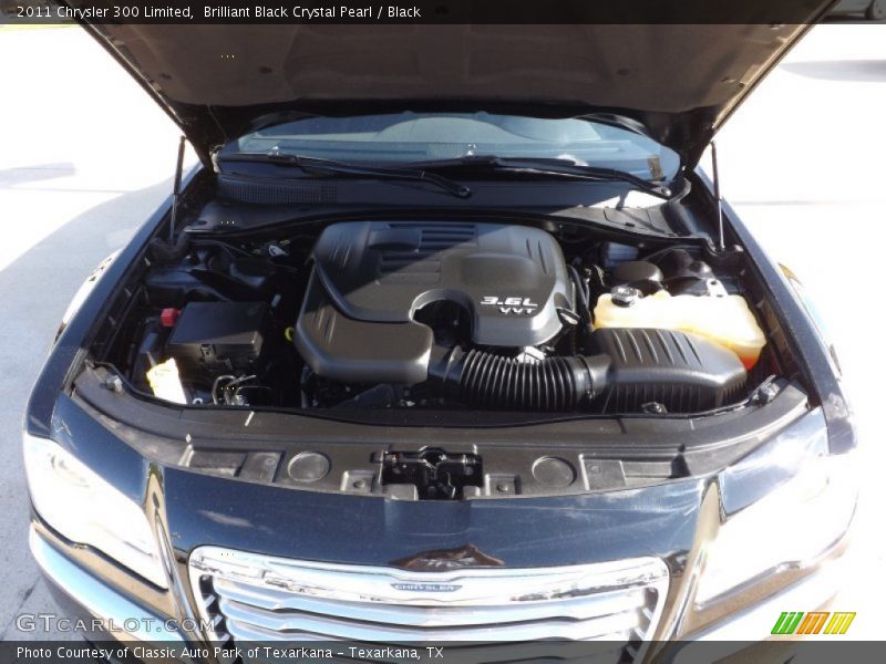 Brilliant Black Crystal Pearl / Black 2011 Chrysler 300 Limited