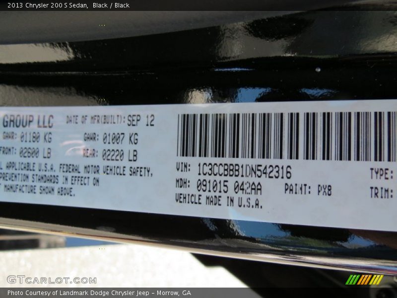 Black / Black 2013 Chrysler 200 S Sedan