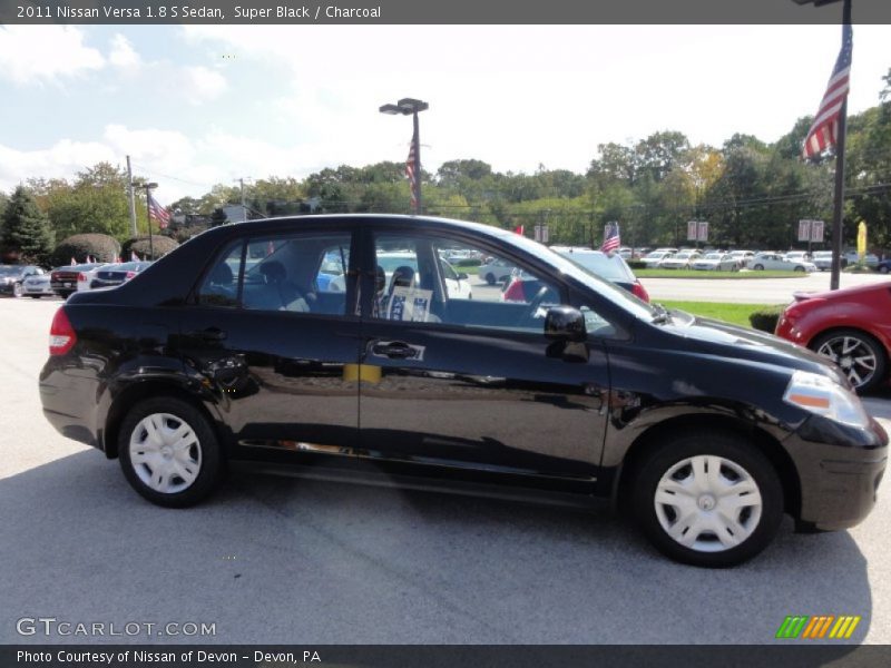 Super Black / Charcoal 2011 Nissan Versa 1.8 S Sedan