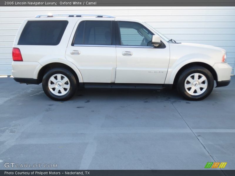 Oxford White / Camel 2006 Lincoln Navigator Luxury