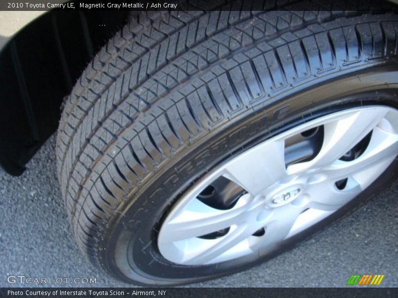 Magnetic Gray Metallic / Ash Gray 2010 Toyota Camry LE