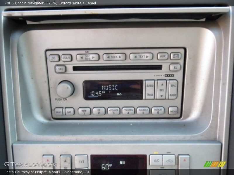 Oxford White / Camel 2006 Lincoln Navigator Luxury