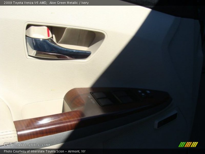 Aloe Green Metallic / Ivory 2009 Toyota Venza V6 AWD