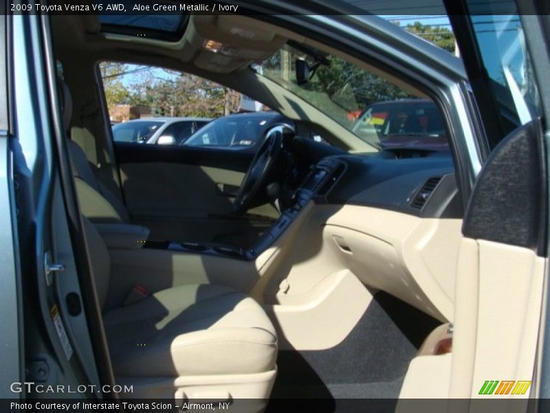 Aloe Green Metallic / Ivory 2009 Toyota Venza V6 AWD