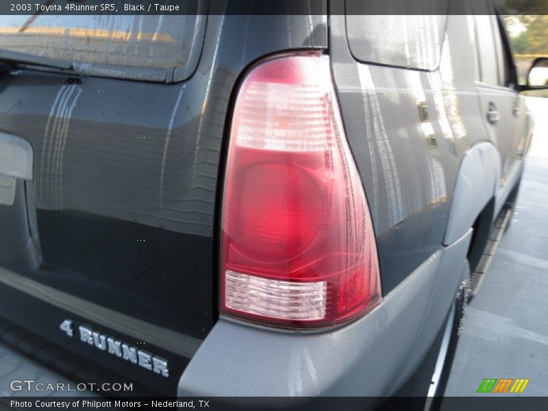 Black / Taupe 2003 Toyota 4Runner SR5