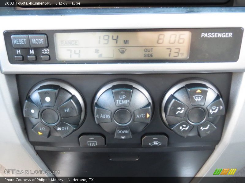 Black / Taupe 2003 Toyota 4Runner SR5