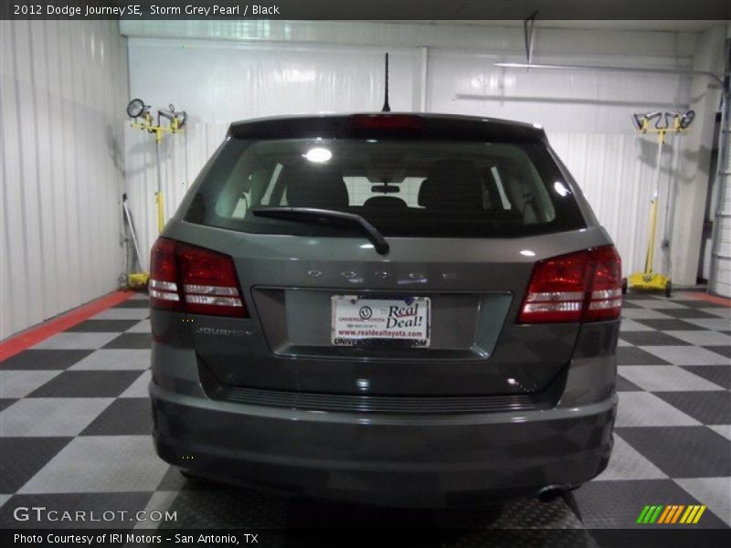 Storm Grey Pearl / Black 2012 Dodge Journey SE