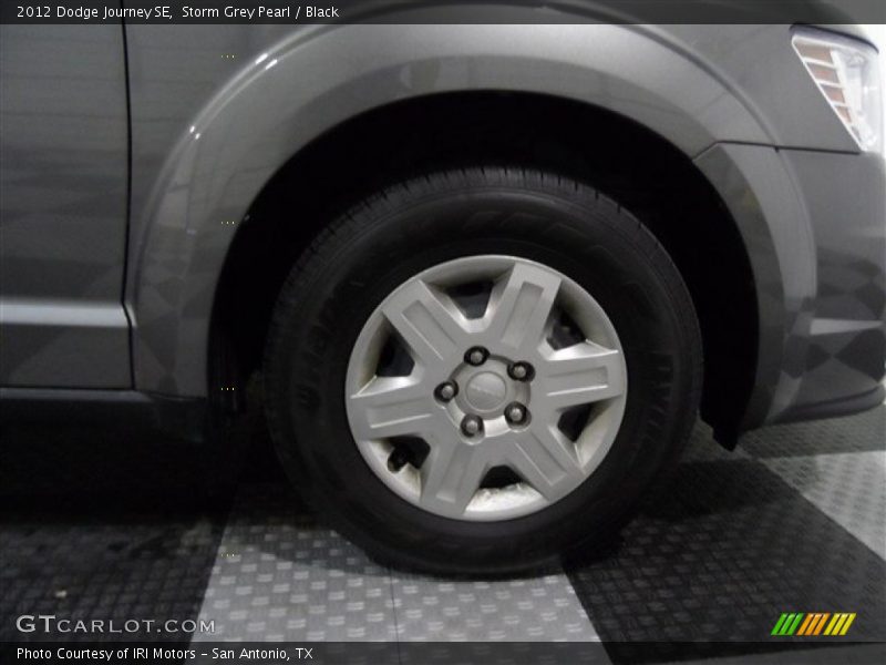 Storm Grey Pearl / Black 2012 Dodge Journey SE