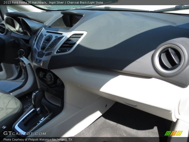 Ingot Silver / Charcoal Black/Light Stone 2013 Ford Fiesta SE Hatchback