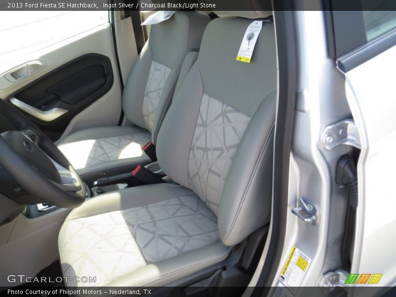 Ingot Silver / Charcoal Black/Light Stone 2013 Ford Fiesta SE Hatchback