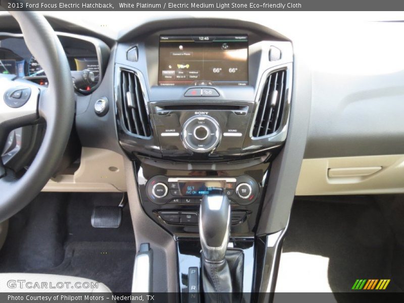 Controls of 2013 Focus Electric Hatchback