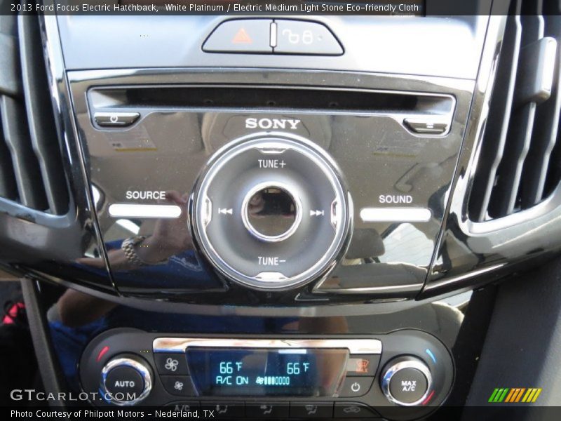Controls of 2013 Focus Electric Hatchback