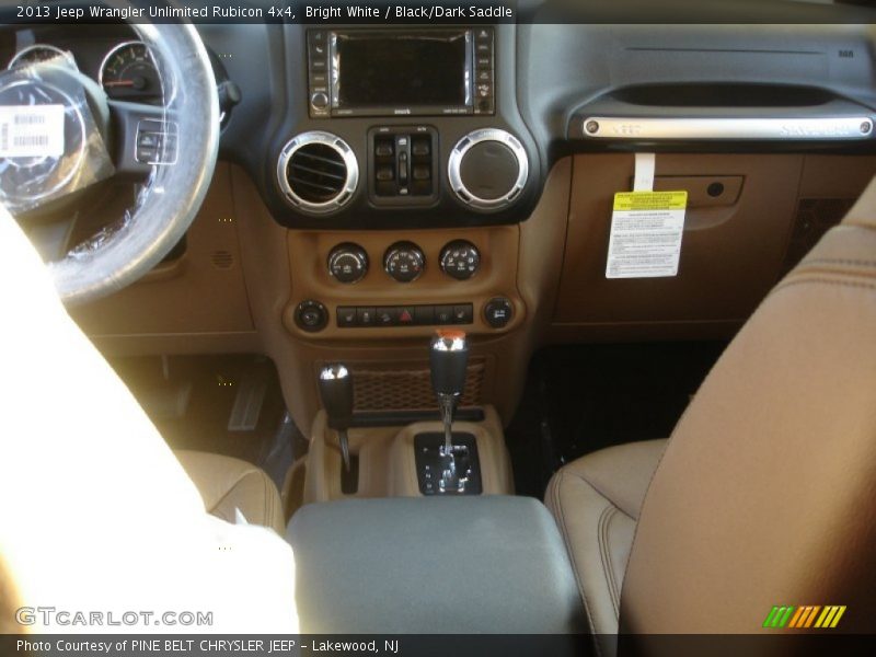 Bright White / Black/Dark Saddle 2013 Jeep Wrangler Unlimited Rubicon 4x4