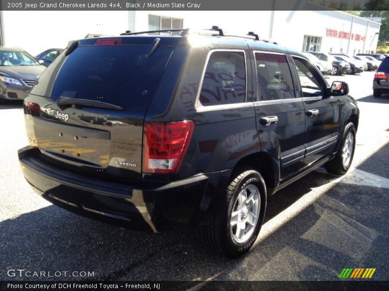 Black / Medium Slate Gray 2005 Jeep Grand Cherokee Laredo 4x4