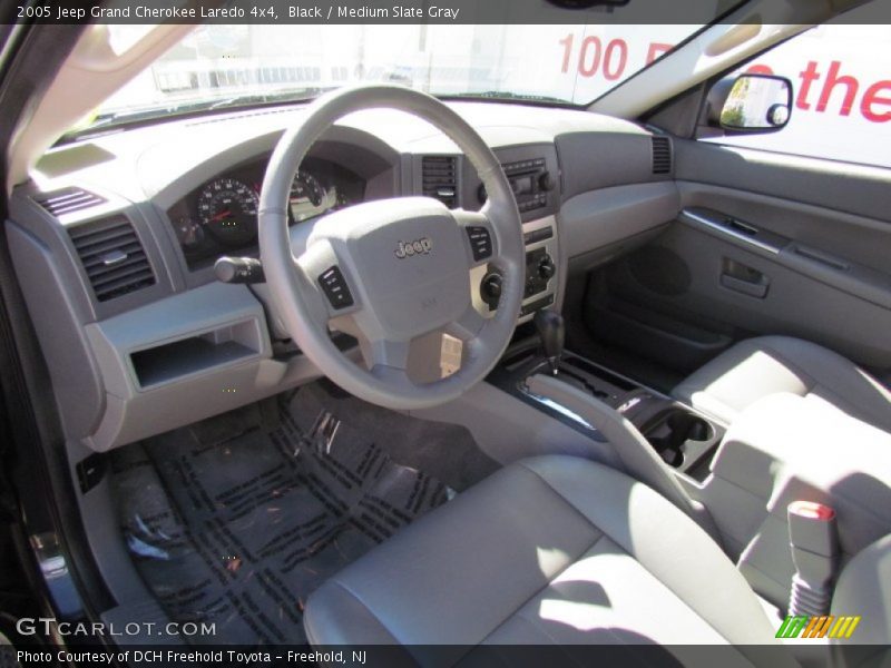 Black / Medium Slate Gray 2005 Jeep Grand Cherokee Laredo 4x4