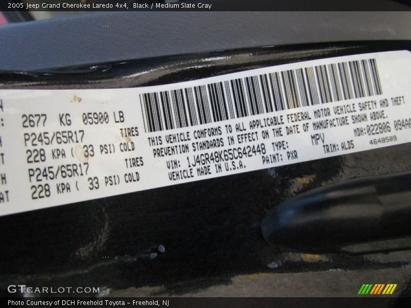 Black / Medium Slate Gray 2005 Jeep Grand Cherokee Laredo 4x4