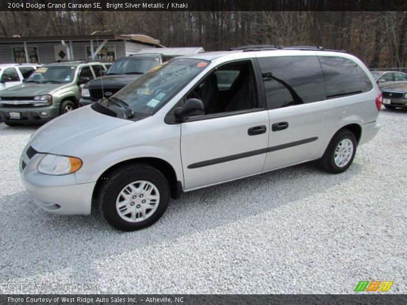 Bright Silver Metallic / Khaki 2004 Dodge Grand Caravan SE