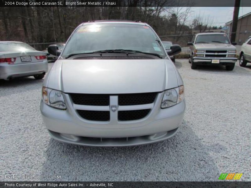 Bright Silver Metallic / Khaki 2004 Dodge Grand Caravan SE