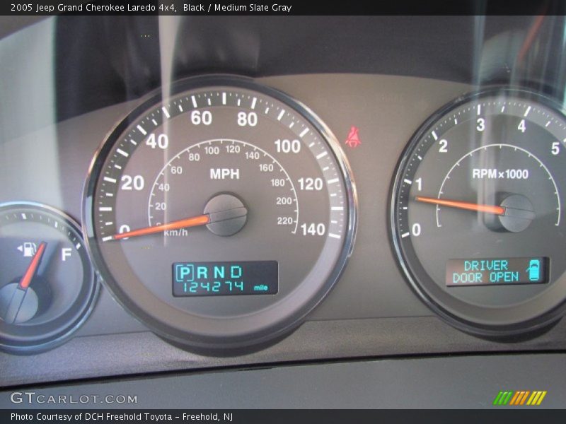 Black / Medium Slate Gray 2005 Jeep Grand Cherokee Laredo 4x4