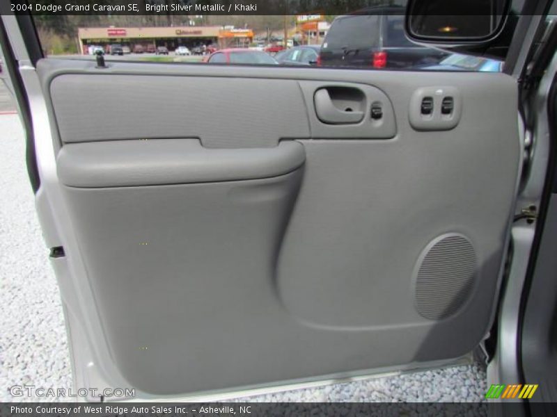 Bright Silver Metallic / Khaki 2004 Dodge Grand Caravan SE