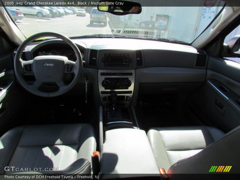 Black / Medium Slate Gray 2005 Jeep Grand Cherokee Laredo 4x4