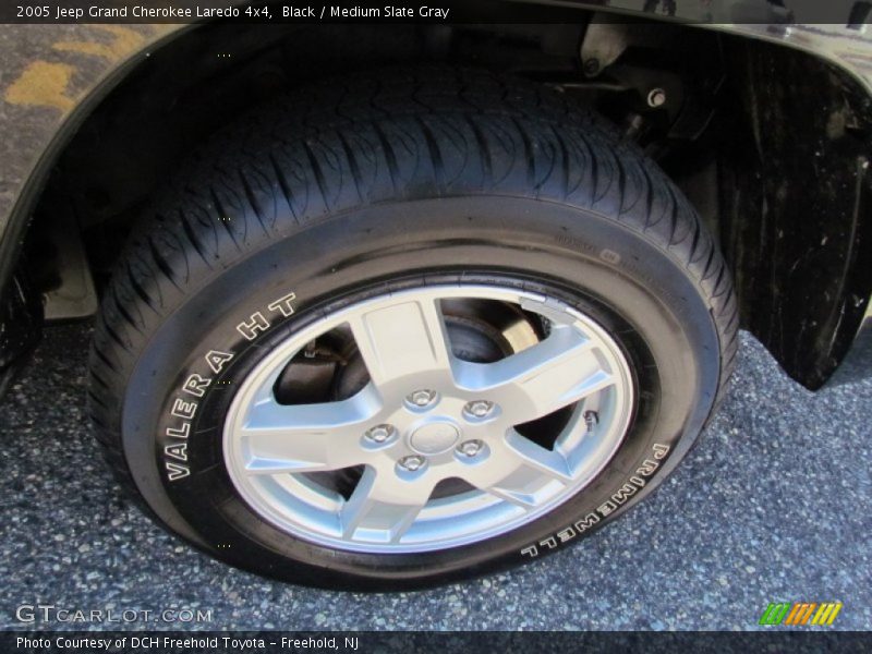 Black / Medium Slate Gray 2005 Jeep Grand Cherokee Laredo 4x4