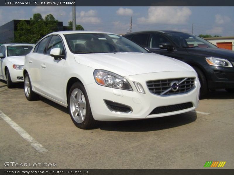 Ice White / Off Black 2013 Volvo S60 T5