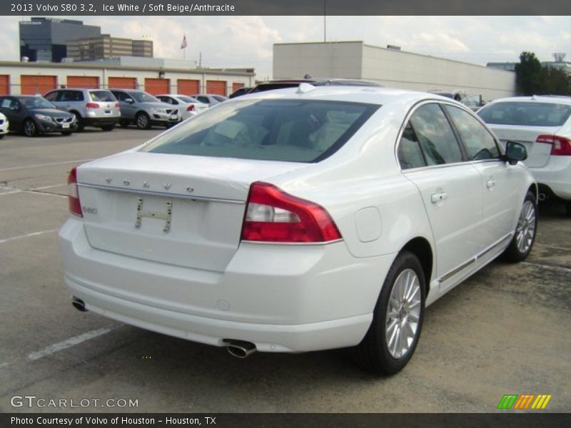 Ice White / Soft Beige/Anthracite 2013 Volvo S80 3.2