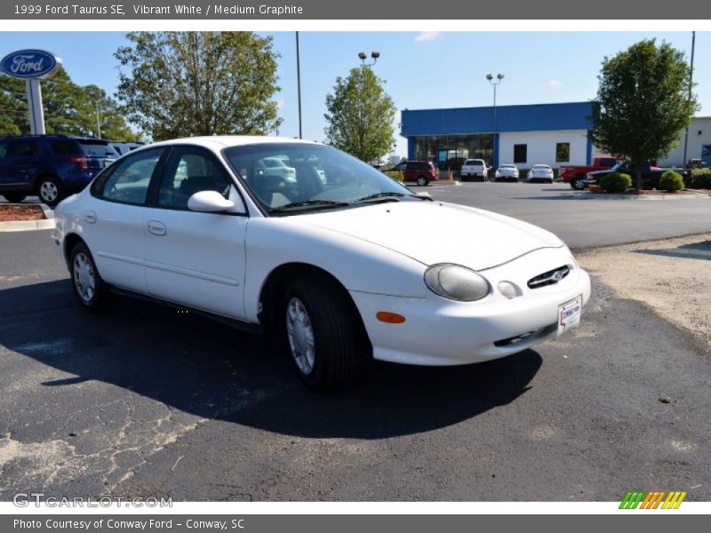 Vibrant White / Medium Graphite 1999 Ford Taurus SE