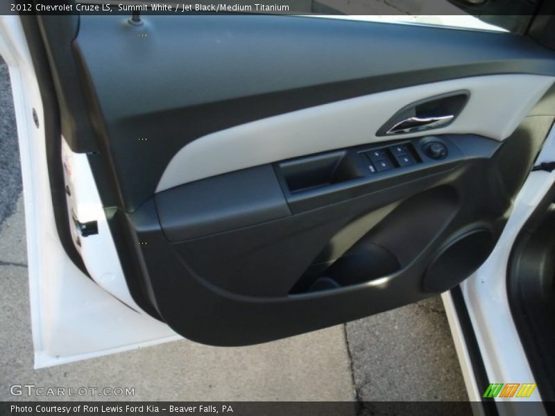 Summit White / Jet Black/Medium Titanium 2012 Chevrolet Cruze LS