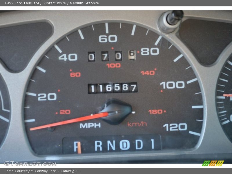 Vibrant White / Medium Graphite 1999 Ford Taurus SE