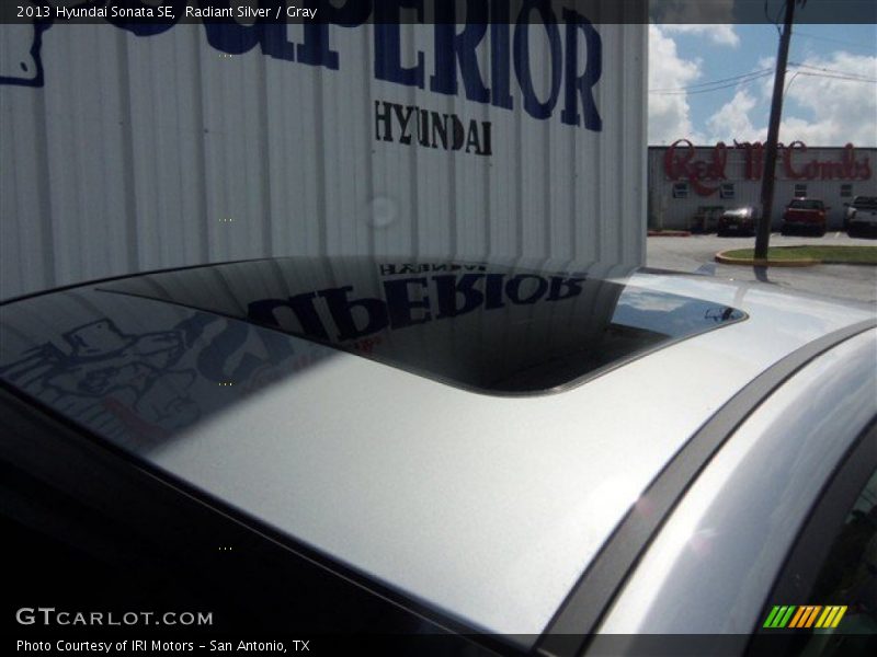 Radiant Silver / Gray 2013 Hyundai Sonata SE
