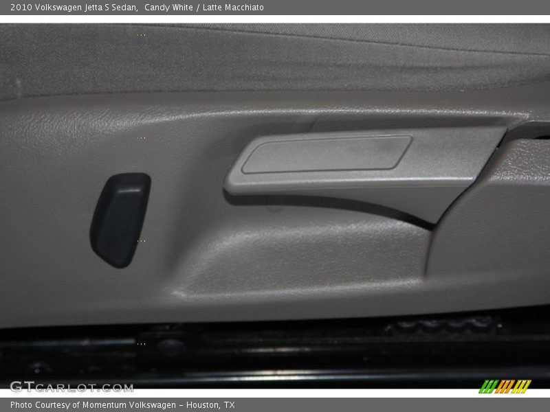 Candy White / Latte Macchiato 2010 Volkswagen Jetta S Sedan