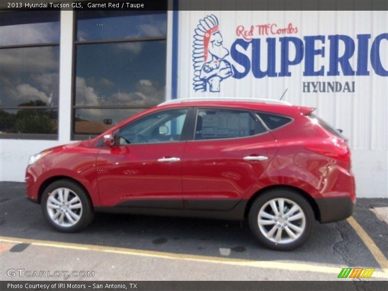 Garnet Red / Taupe 2013 Hyundai Tucson GLS
