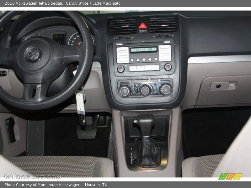 Candy White / Latte Macchiato 2010 Volkswagen Jetta S Sedan