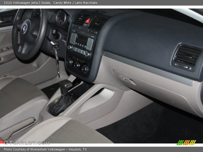 Candy White / Latte Macchiato 2010 Volkswagen Jetta S Sedan