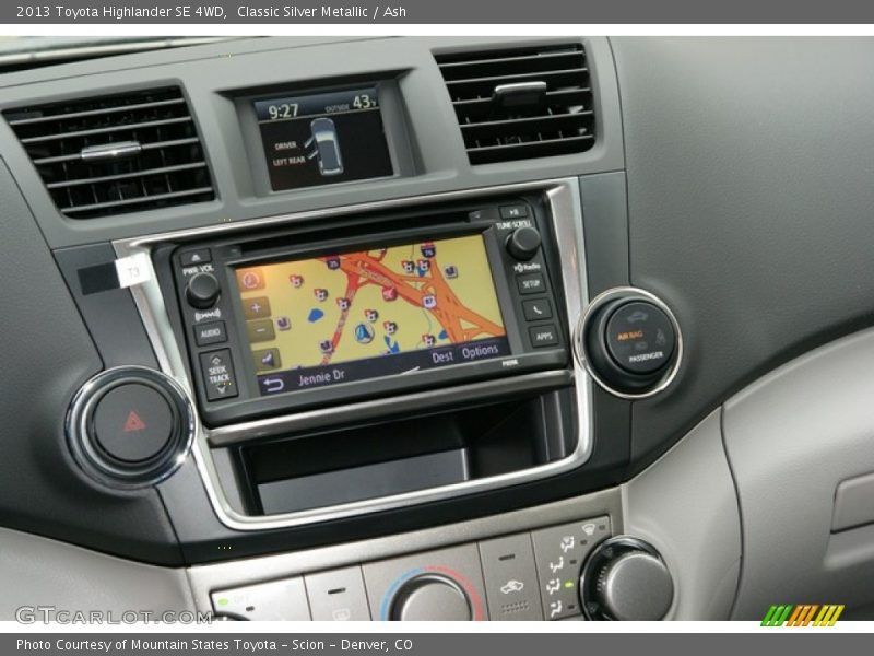 Classic Silver Metallic / Ash 2013 Toyota Highlander SE 4WD